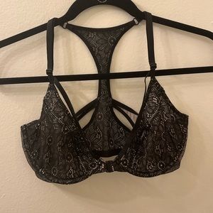 VS Very Sexy unlined lace bra